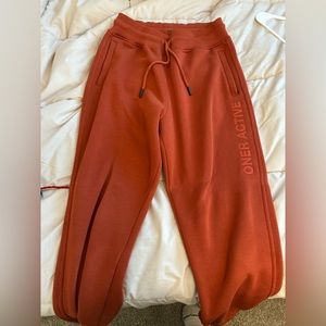 Oner Active Classic Lounge Jogger Size Small